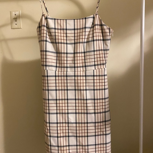 Aritzia Isabelle dress - Picture 2 of 3